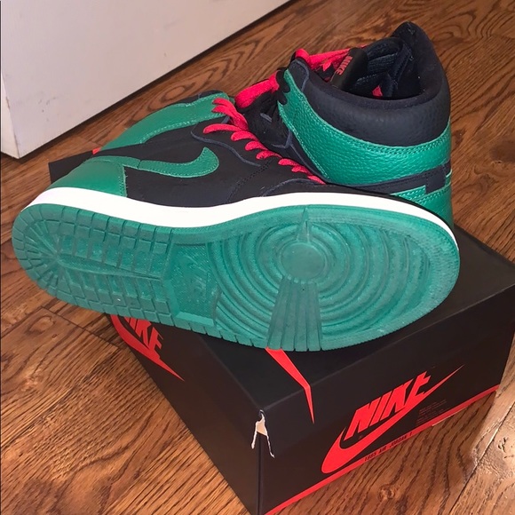 Air Jordan 1 Retro High OG ‘Pine Green 2.0’